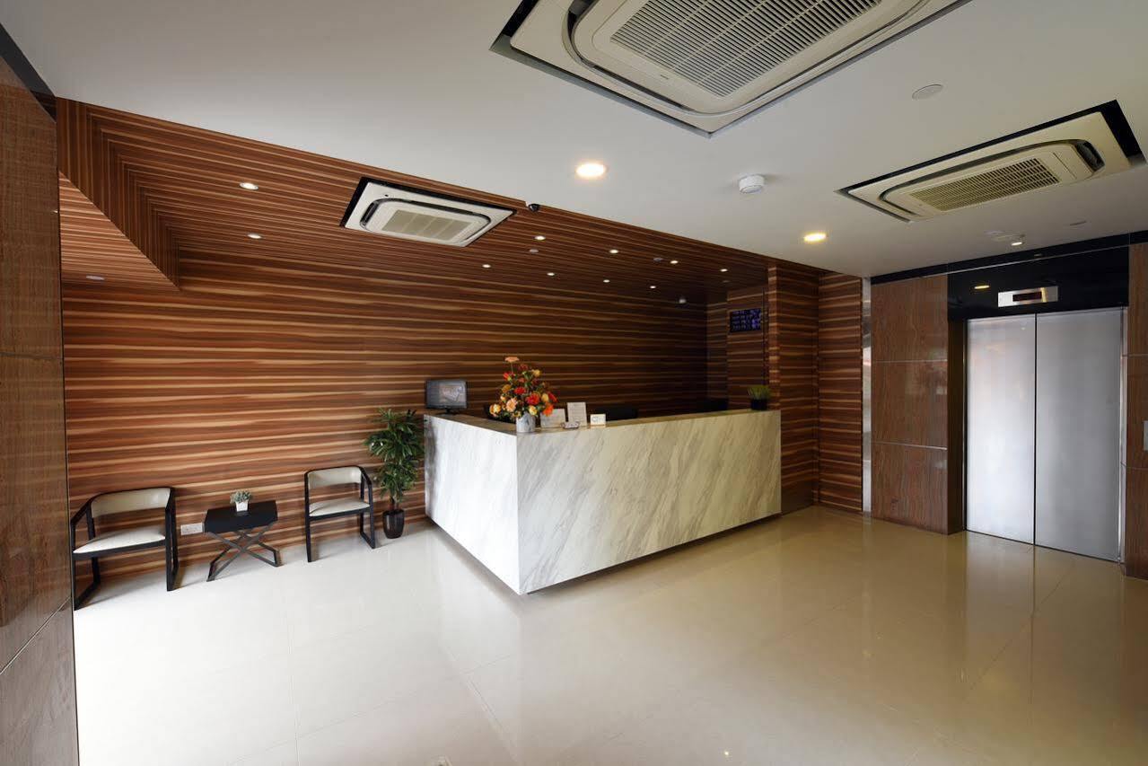 Ibis Budget Crystal Singapura